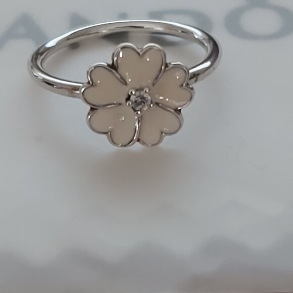 Authentic Pandora Sterling silver Primrose CZ Enamel Ring size (7) 54 190931EN12 - Picture 1 of 7